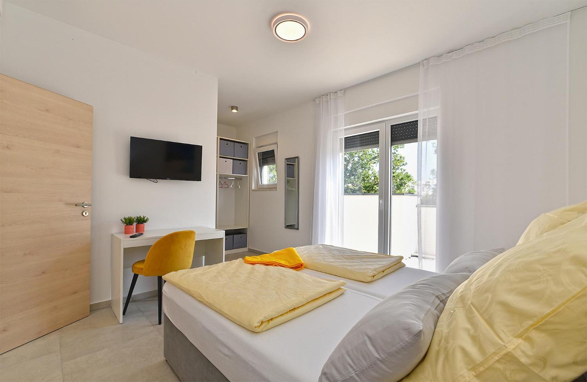 Villa Jlo1 Mit Beheizbarem Pool à Peroj Extérieur photo